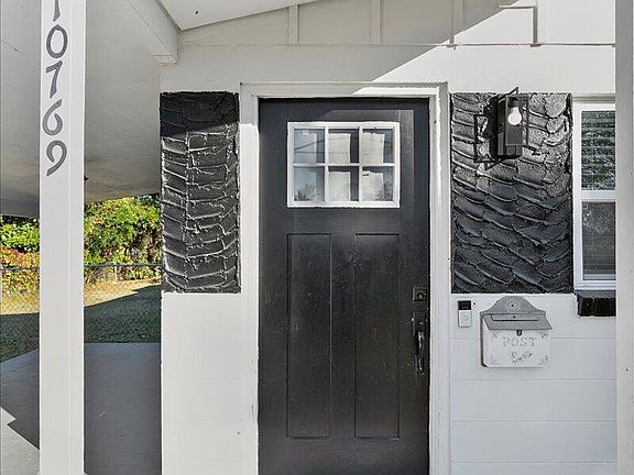 3rd image of 10769 LUANA Drive N