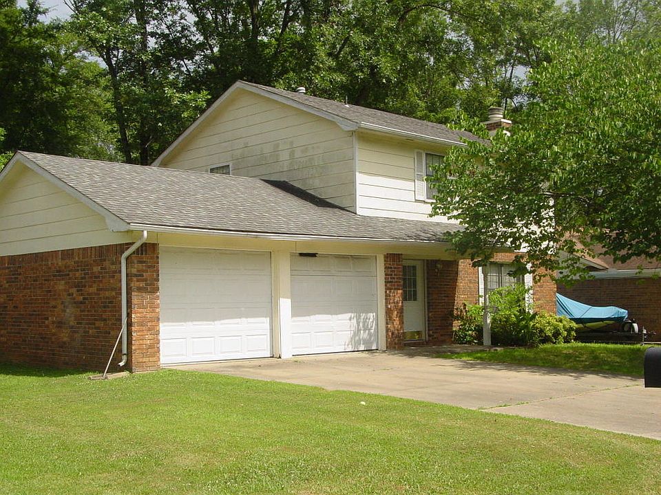 1st image of 1508 N Knoxville Ave