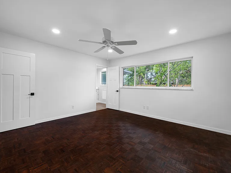 1764 Linwood Cir — Photo 28
