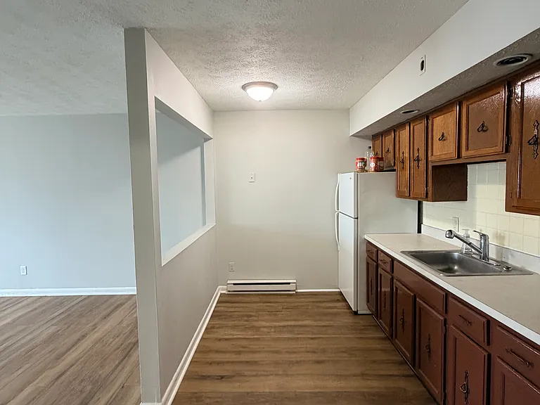 104 Lexington Ave #3 — Photo 3