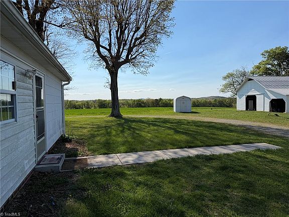 8th image of 2109 Union Grove Church Rd