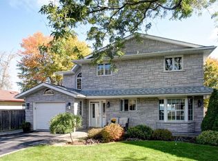 927 Barry Ave, Innisfil, ON L0L1C0