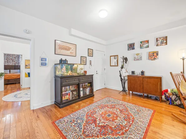 1390 Madison Street image 5 of 21