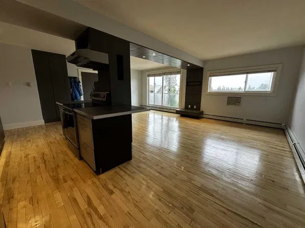 1530 S 26th Ave SW #7, Calgary, AB T2T 1C5