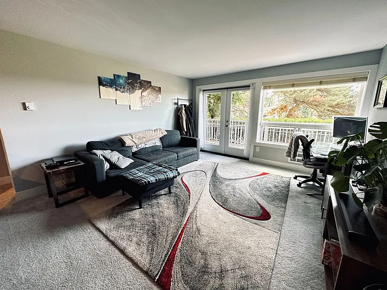 121 N 46th St #101 — Photo 6