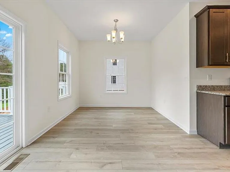 224 Bishop Rd — Photo 5