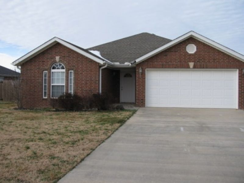 1st image of 601 Firewood Dr