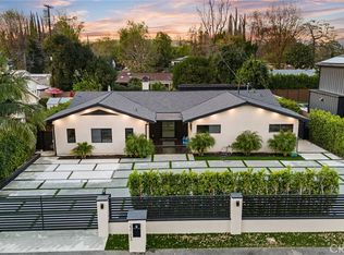 23103 Leonora Dr, Woodland Hills, CA