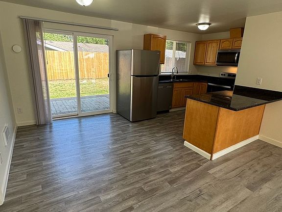 3rd image of 18863 SE 269th St