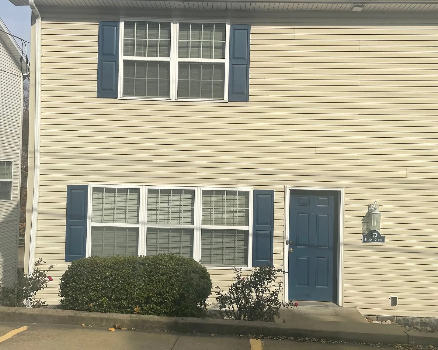 4 bed, 1456 sqft, $1,800 — Photo 2