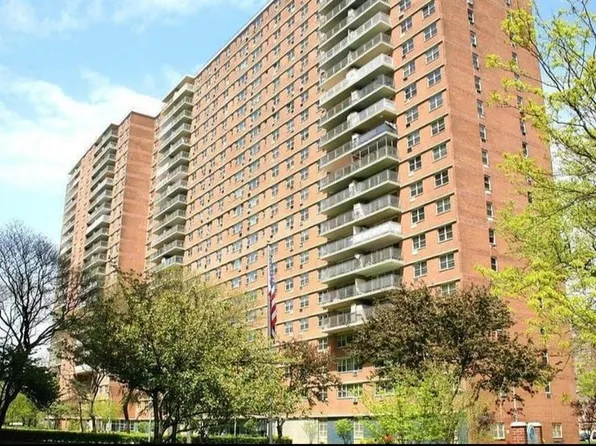 444 Neptune Ave APT 3O, Brooklyn, NY 11224