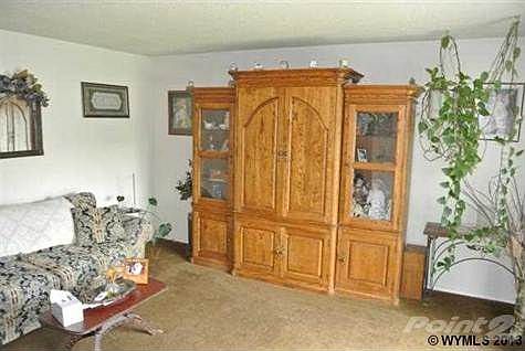 2nd image of 836 Garfield Ln