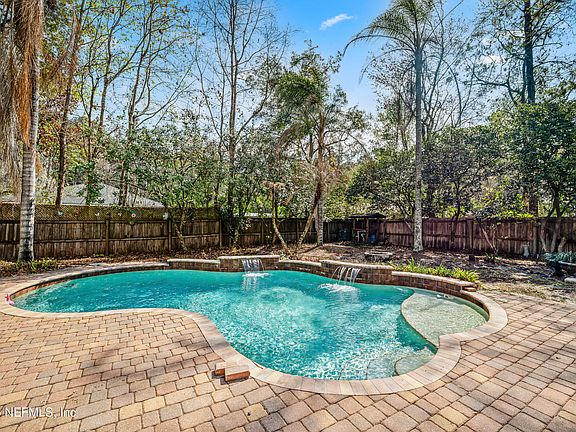 3rd image of 2823 JEWELL Road