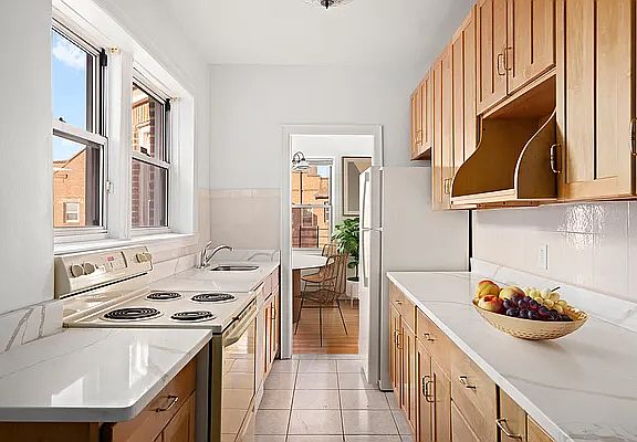 3rd image of 86-10 34th Ave #613
