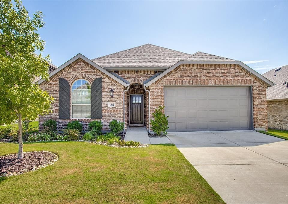 1st image of 1612 Deer Field Ln