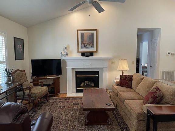 5th image of 138 Cromwell Ln