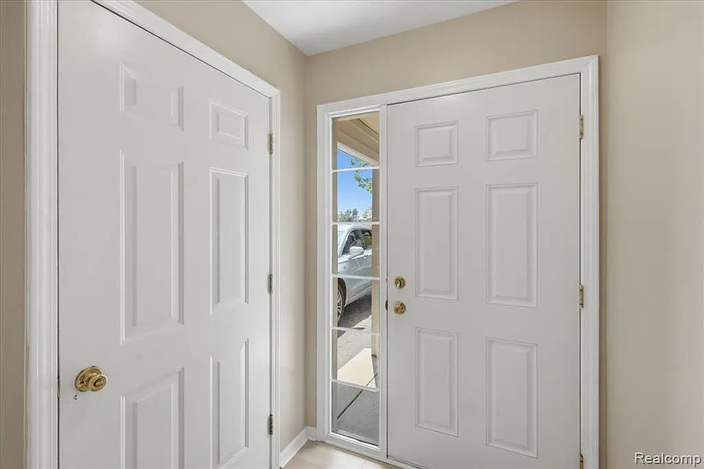 2 bed, 2.0 bath, 1248 sqft, $1,500 — Photo 3
