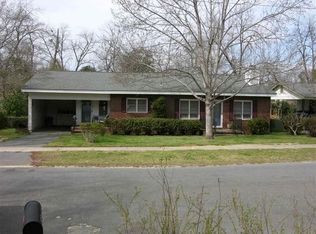 60 S Williams St, Metter, GA 30439