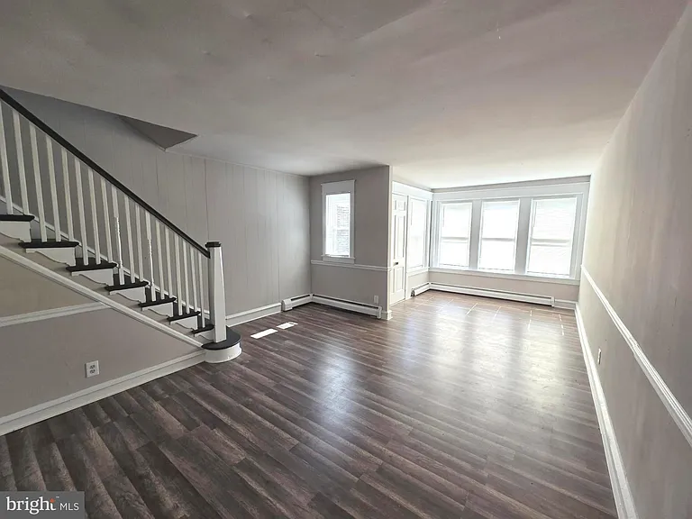 4020 Howland St — Photo 9