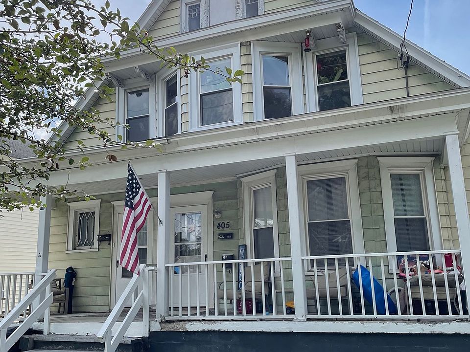 1st image of 405 N Center St #1