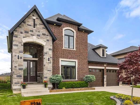 7236 Meo Blvd, Lasalle, ON N9H 0L5