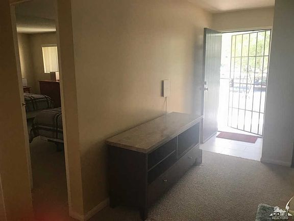 5th image of 2812 N Auburn Ct Unit F205