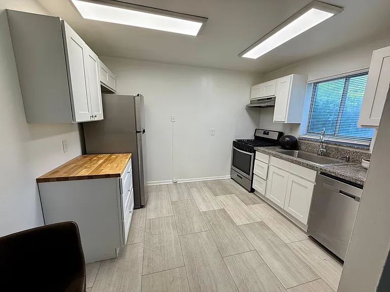 1570 Memorial Drive — Photo 3
