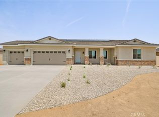 14836 Desert Lily Ct, Apple Valley, CA 92307