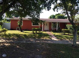 1200 NE 207th St, Miami, FL 33179