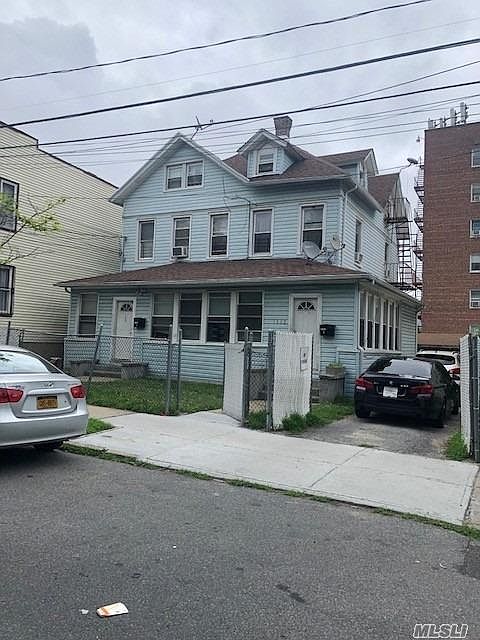1st image of 1312 Eggert Pl