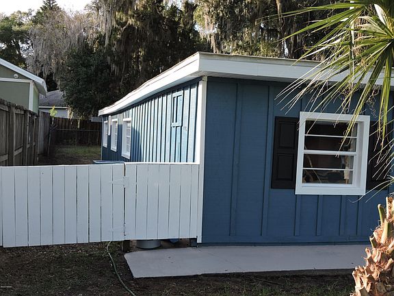 5th image of 220 Coquina Ave