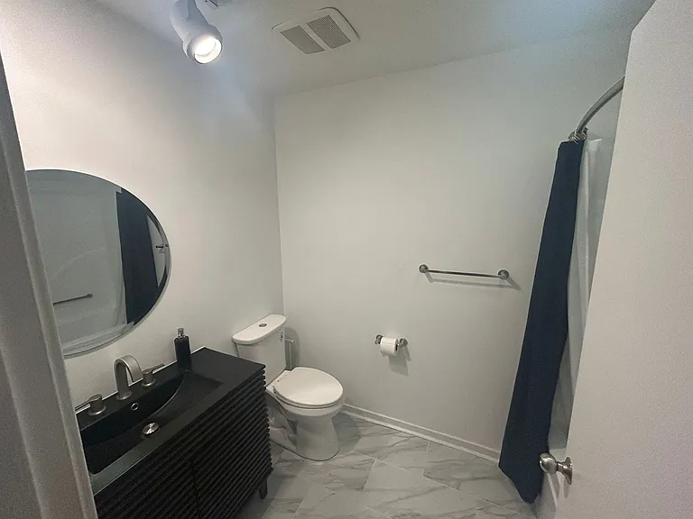 107 W Water St — Photo 8