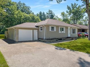 5861 Stearns Rd, North Olmsted, OH 44070