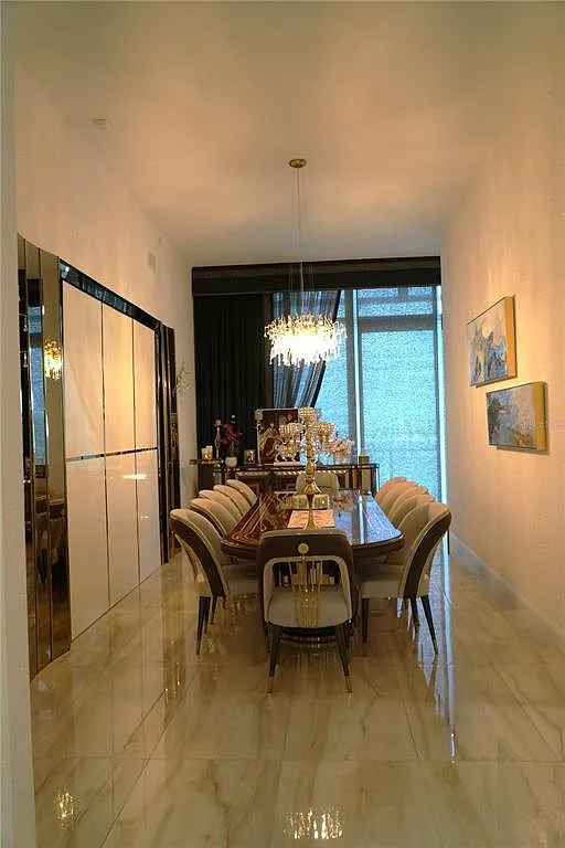 5 bed, 8.0 bath, 3606 sqft, $12,000 — Photo 4