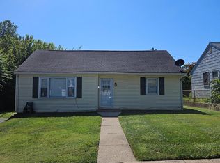 8 Richard Rd, New Castle, DE 19720