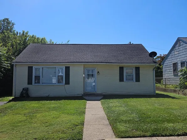 8 Richard Rd, New Castle, DE 19720