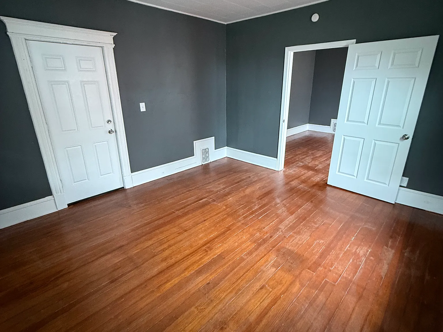 3 bed, 1500 sqft, $1,900 — Photo 2