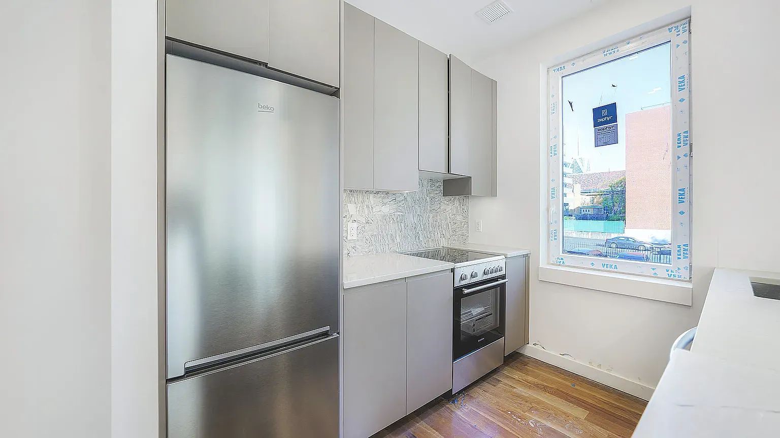 138-25 Barclay Avenue — Photo 4