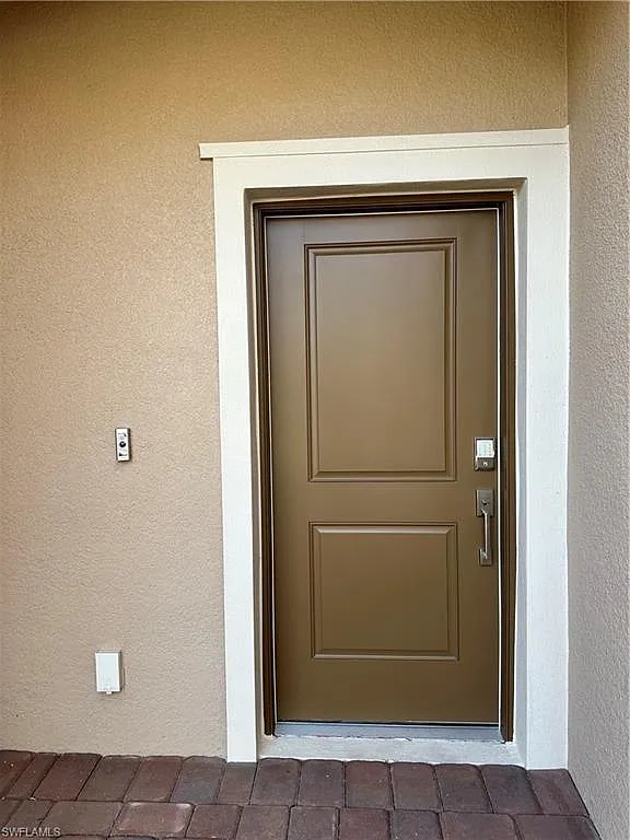 3 bed, 2.5 bath, 1879 sqft, $2,300 — Photo 3