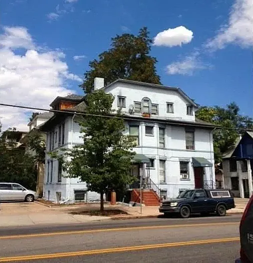 Francesca Apartments