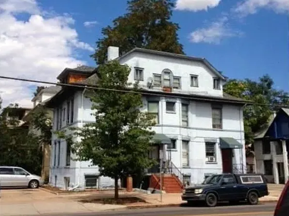 Francesca Apartments