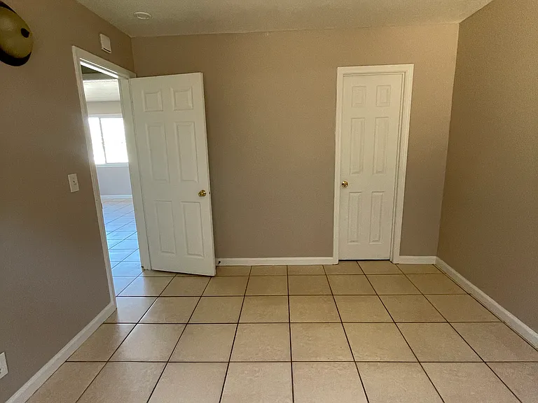 7468 Apache Trl — Photo 6