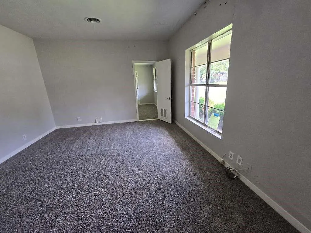 4 bed, 2.0 bath, 1736 sqft, $1,850 — Photo 4