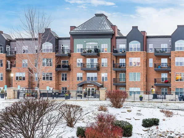 1800 Graham Ave Unit 220, Saint Paul, MN 55116