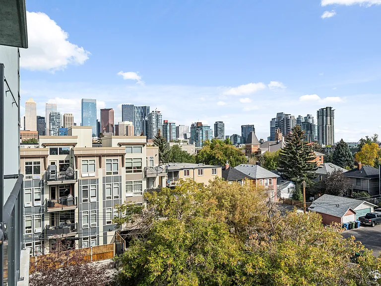 328 21st Ave SW #501 — Photo 22