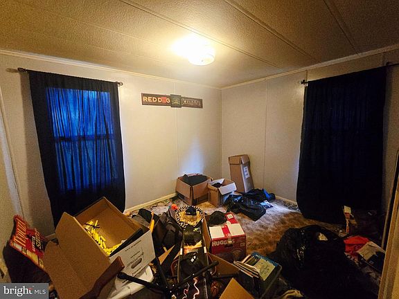 3rd image of 267 Germany Valley Rd