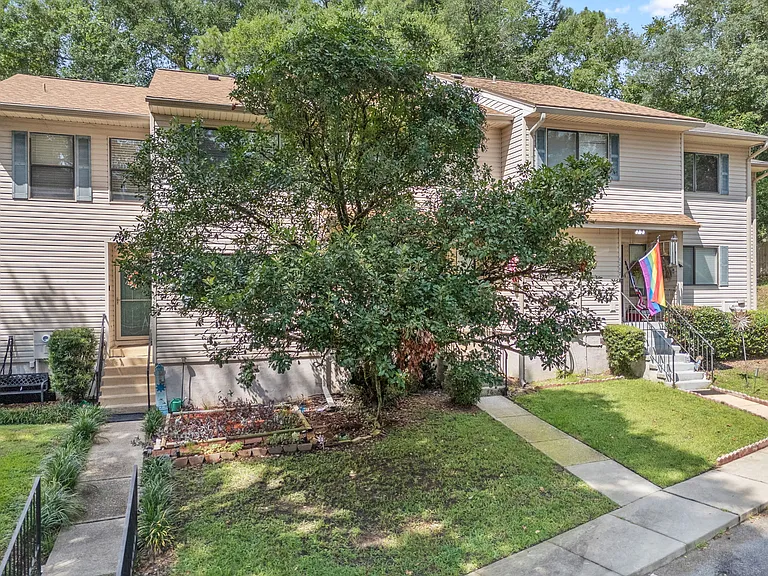 4245 Brookside Dr — Photo 3