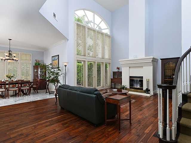 1st image of 9808 Claiborne Sq