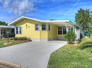 572 Dolphin Cir, Barefoot Bay, FL 32976