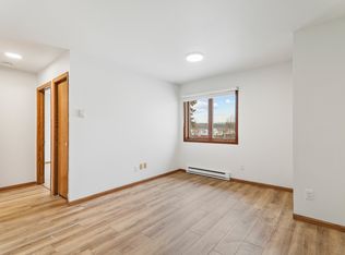 600 S Main St #4, Deerfield, WI 53531